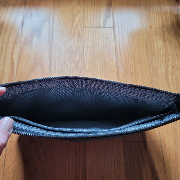 Authentic MCM Black Clutch - Picture 5 of 8